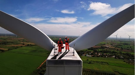 Technicians on nacelle